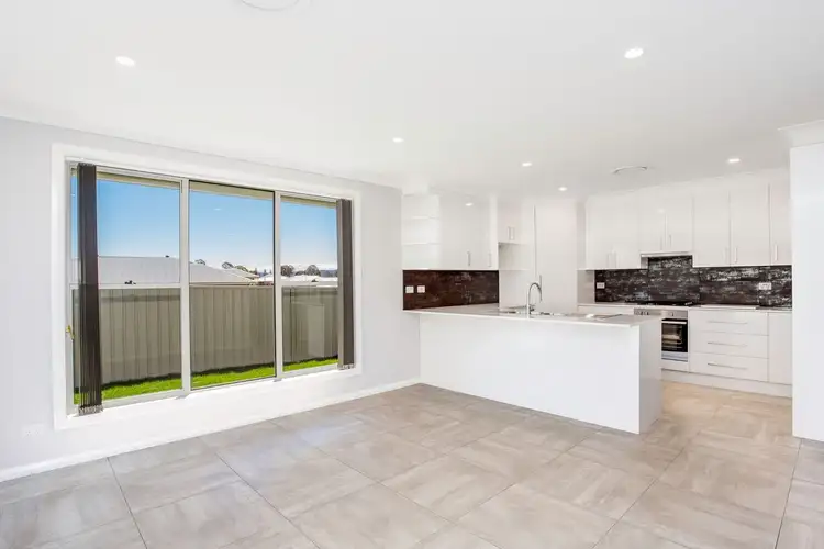 9A Kidd Circuit, Goulburn NSW 2580
