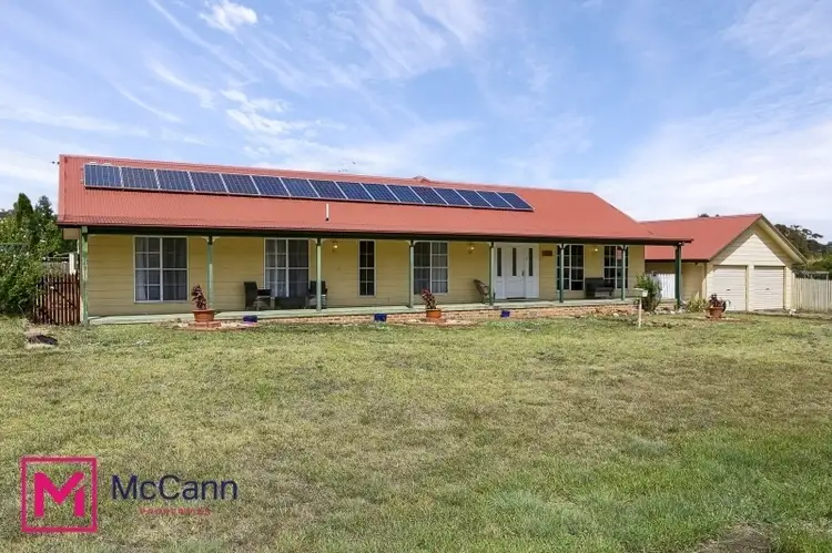 10 Adam Street, Gunning NSW 2581