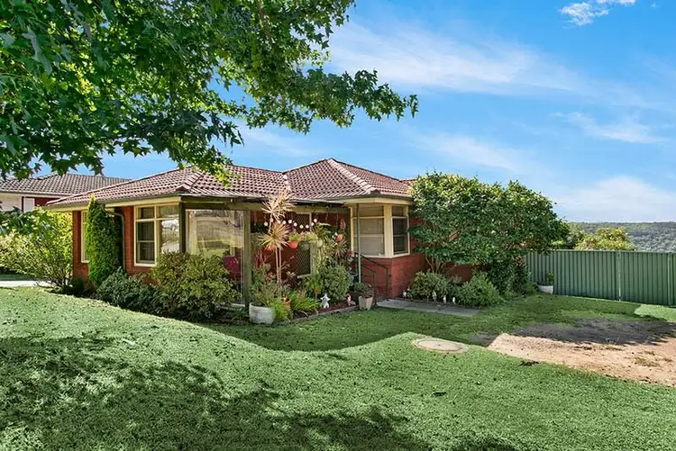 1 Chullora Crescent, Engadine NSW 2233