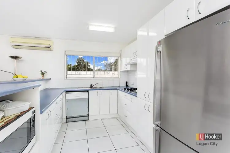 Fourth view of Homely house listing, 8 Astro Court, Slacks Creek QLD 4127
