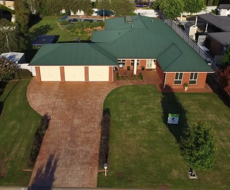 Second view of Homely house listing, 3 Brownlow Drive, Bourkelands NSW 2650