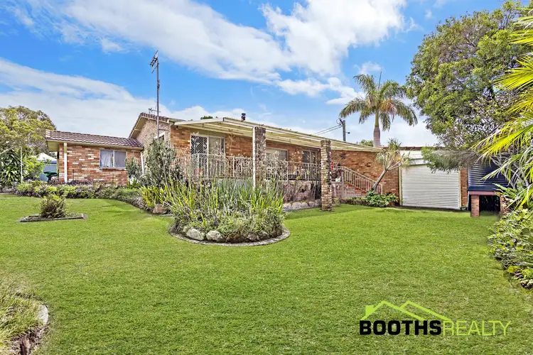 24 Yackerboom Avenue, Buff Point NSW 2262