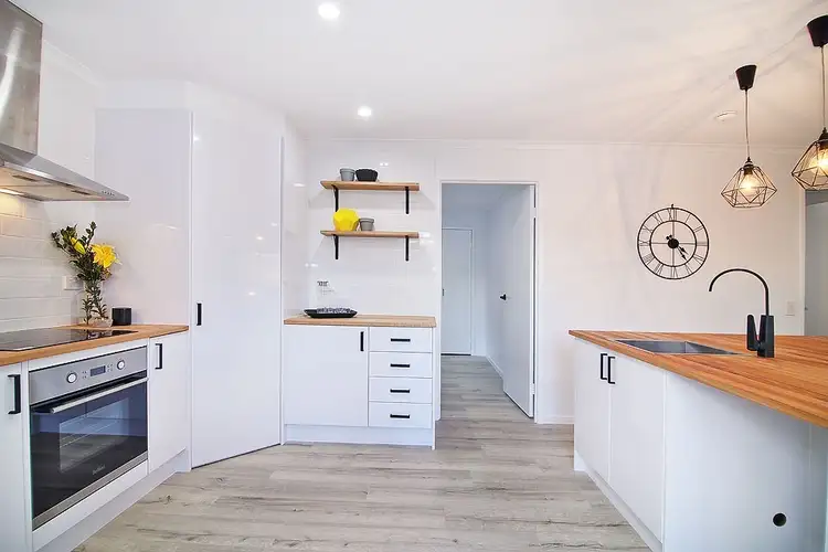 Third view of Homely house listing, 16 Marlene Court, Highland Park QLD 4211