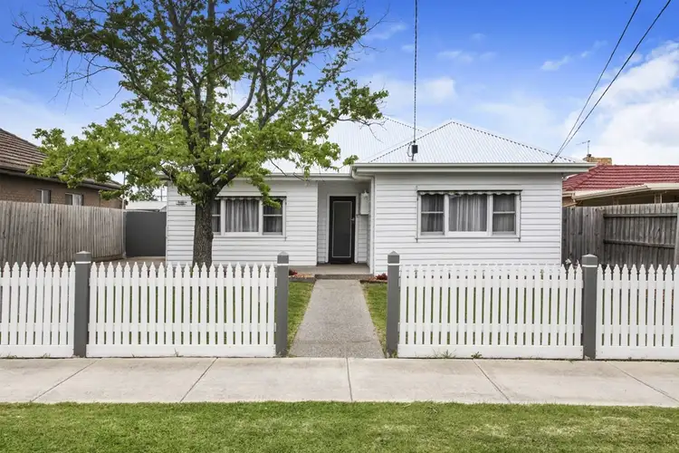 18 Simpson Street, Sunshine North VIC 3020