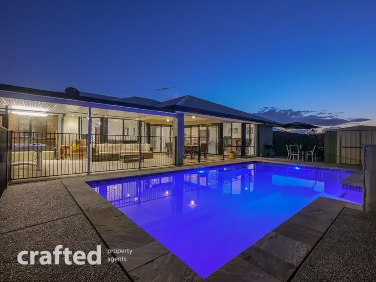 53 Woodlark Cres, Parkinson QLD 4115