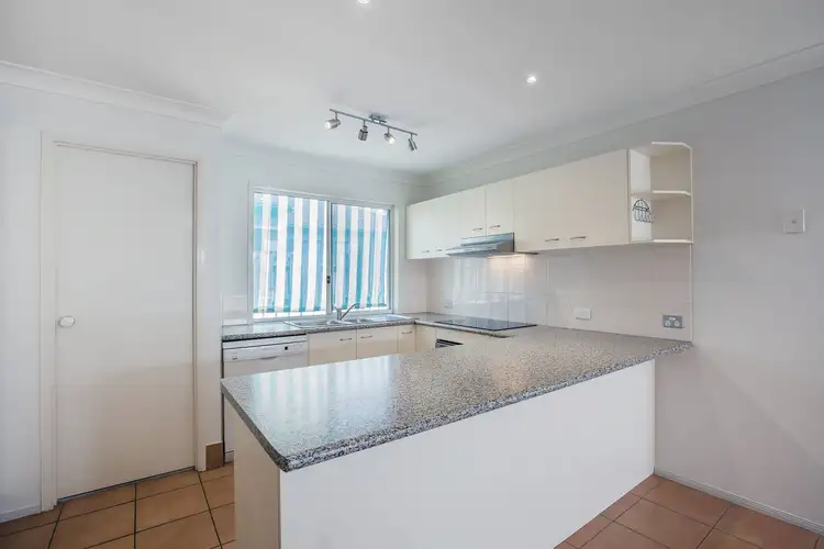 Fifth view of Homely house listing, 8 Harrow Place, Arundel QLD 4214