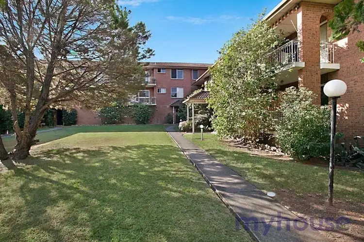 10/9 Rodgers St, Kingswood NSW 2747