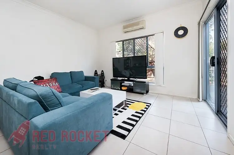 Second view of Homely townhouse listing, 21/2-10 Cascade Drive, Underwood QLD 4119