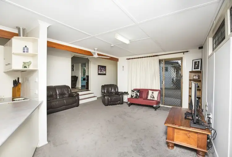 Fifth view of Homely house listing, 2 McKewen Street, Svensson Heights QLD 4670