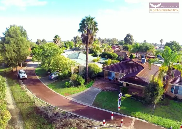 15 Skyros Mews, Stratton WA 6056