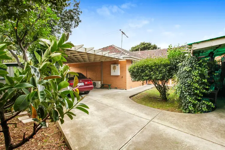 3/24 Victor Street, Sunshine North VIC 3020