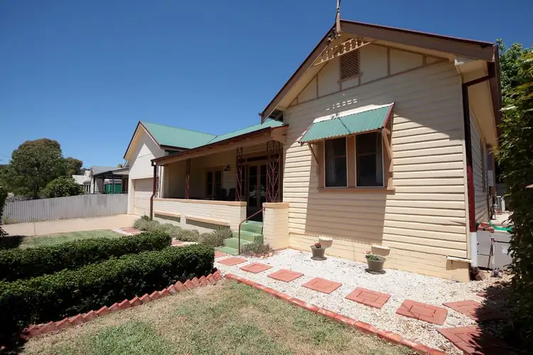 62 Urana Street, Wagga Wagga NSW 2650