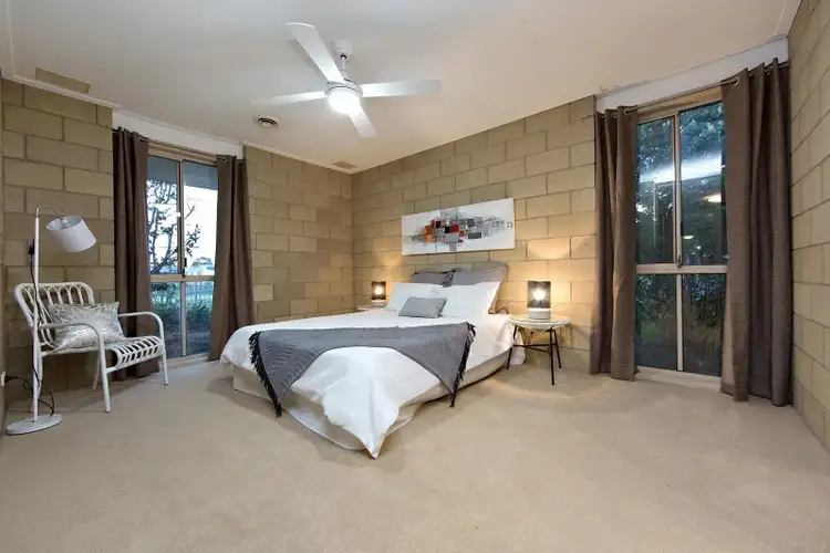 Fifth view of Homely house listing, 2 Bunarong Drive, Frankston VIC 3199