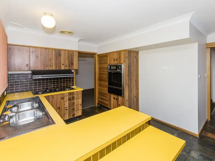Fifth view of Homely house listing, 1 Cartella Place, Macquarie Hills NSW 2285
