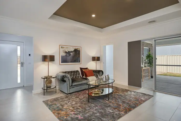 Second view of Homely house listing, 7 Morris Crescent, Gobbagombalin NSW 2650