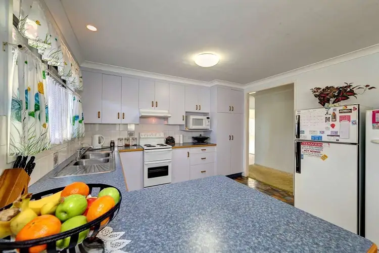 Sixth view of Homely house listing, 23 McLachlan Drive, Avenell Heights QLD 4670