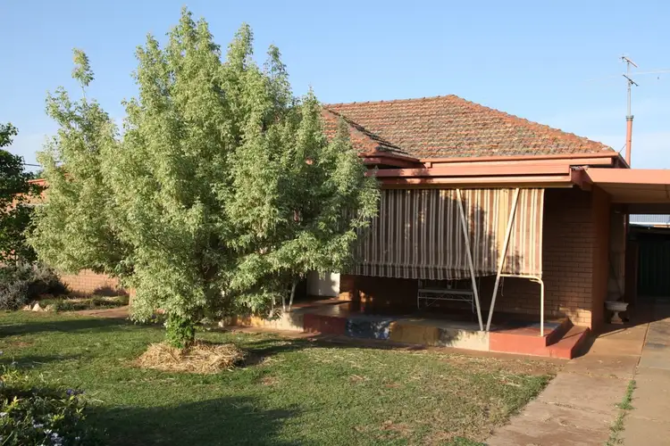 53 Bruce Street, Coolamon NSW 2701
