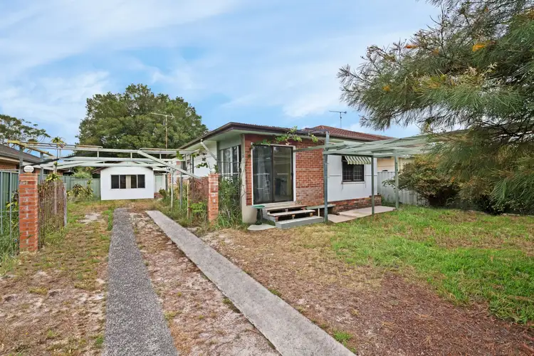 70 Moana Street, Woy Woy NSW 2256