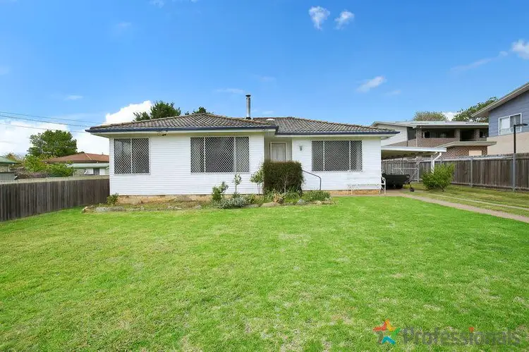 2 Wigan Avenue, Armidale NSW 2350