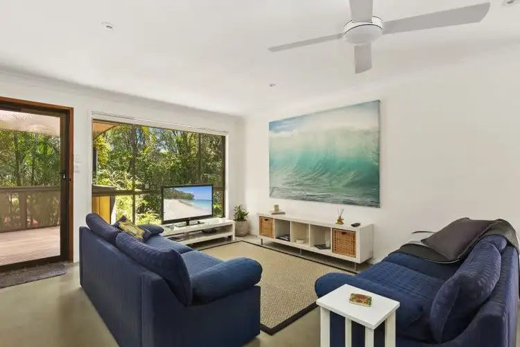 Second view of Homely semi-detached listing, 2/27 Hillcrest Avenue, Tugun QLD 4224