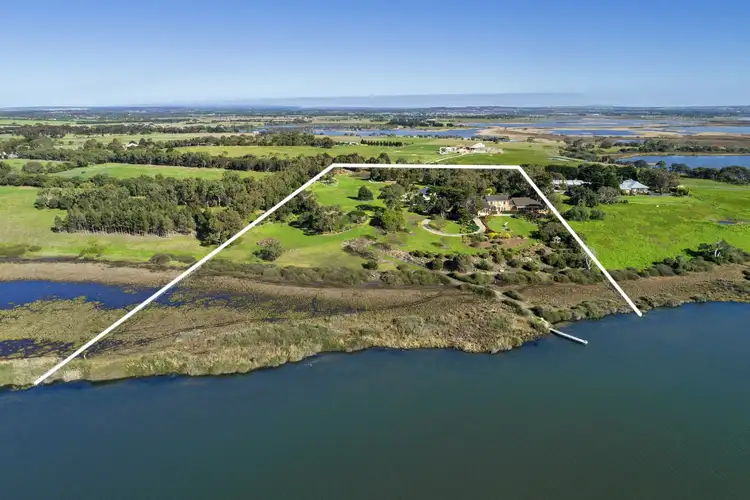 15 Staceys Road, Barwon Heads VIC 3227