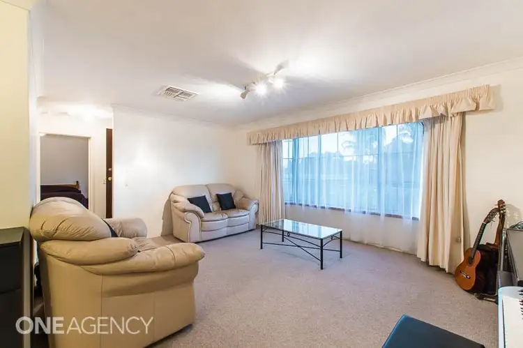 Fifth view of Homely house listing, 25 Montrose Circle, Camillo WA 6111