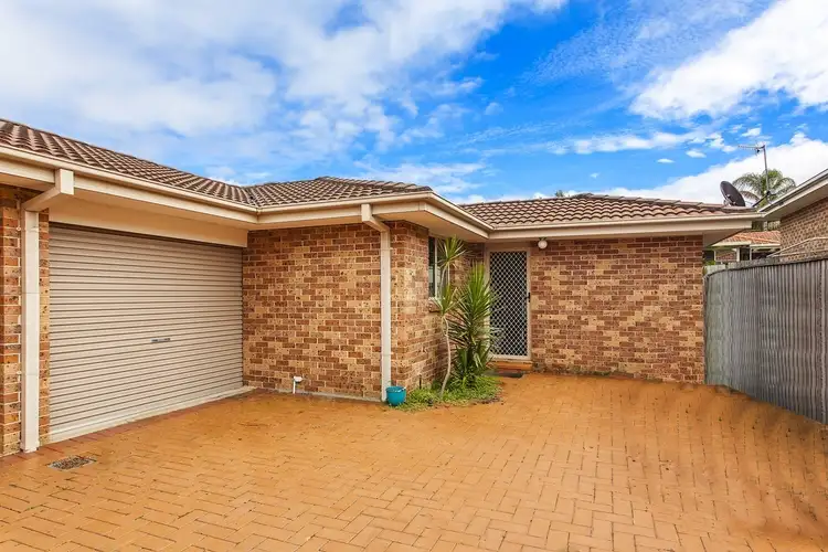 2/5 Aurora Place, Bateau Bay NSW 2261