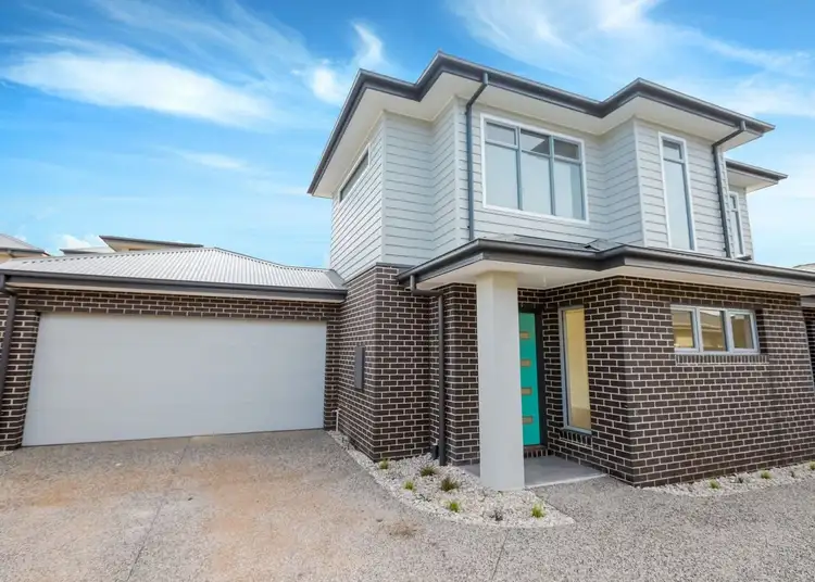 2/10 Maylands Street, Albion VIC 3020