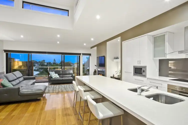 2/12 The Parade, Ocean Grove VIC 3226