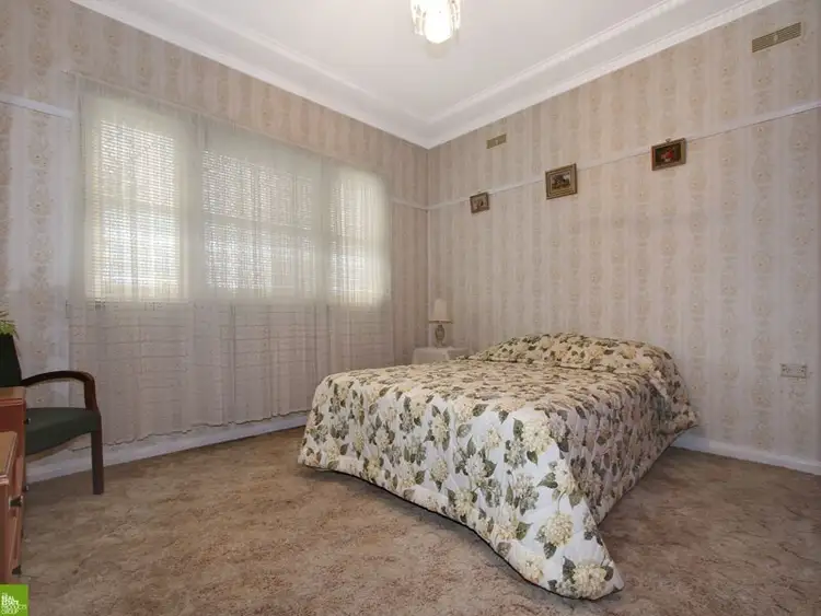 Fifth view of Homely house listing, 10 Gowan Brae Avenue, Mount Ousley NSW 2519