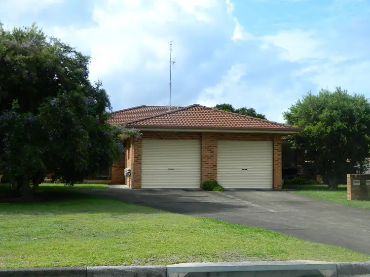 Villa 1 & Villa 2/17 Bright Street, Forster NSW 2428