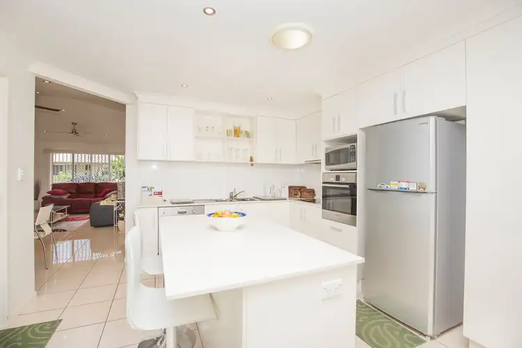 Fifth view of Homely unit listing, 6/7 Elliott Heads Road, Kepnock QLD 4670