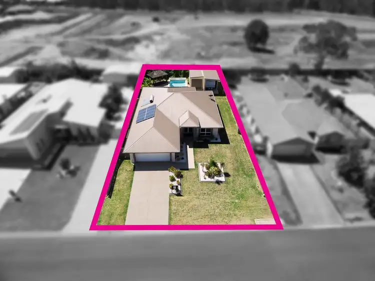 48 Pembridge Circuit, Urraween QLD 4655