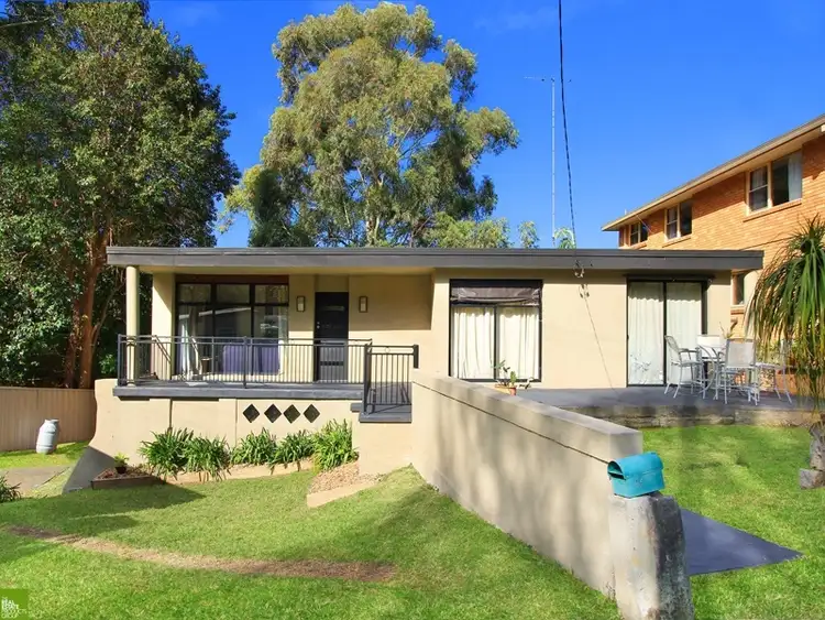 Second view of Homely house listing, 25 Andrew Avenue, Keiraville NSW 2500