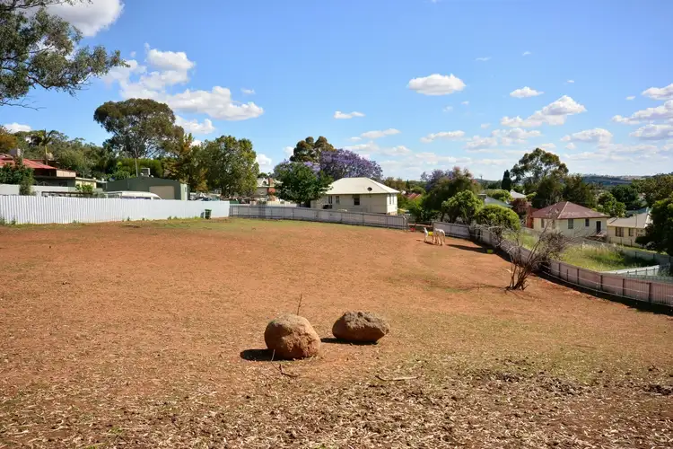 Second view of Homely house listing, 25 Phillip Avenue, Wagga Wagga NSW 2650