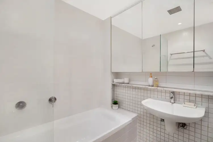 Sixth view of Homely apartment listing, 18/80 Murdoch Street, Cremorne NSW 2090