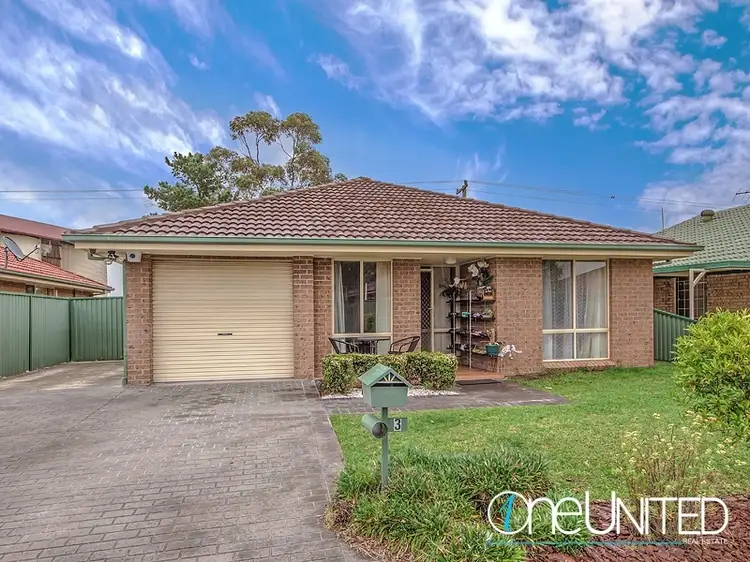 Main view of Homely villa listing, 3/17 Poplar Cres, Bradbury NSW 2560