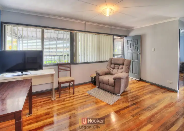 2 Waratah Street, Woodridge QLD 4114