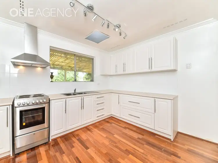 6 Travers Gardens