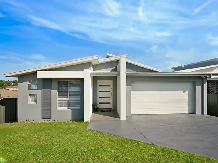 16 Brooks Terrace, Kanahooka NSW 2530