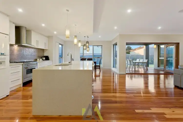 Fifth view of Homely house listing, 5 Crenada Close, Langwarrin VIC 3910