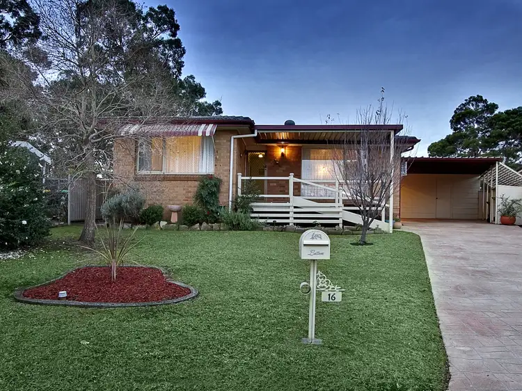 16 Cunningham Place, South Windsor NSW 2756