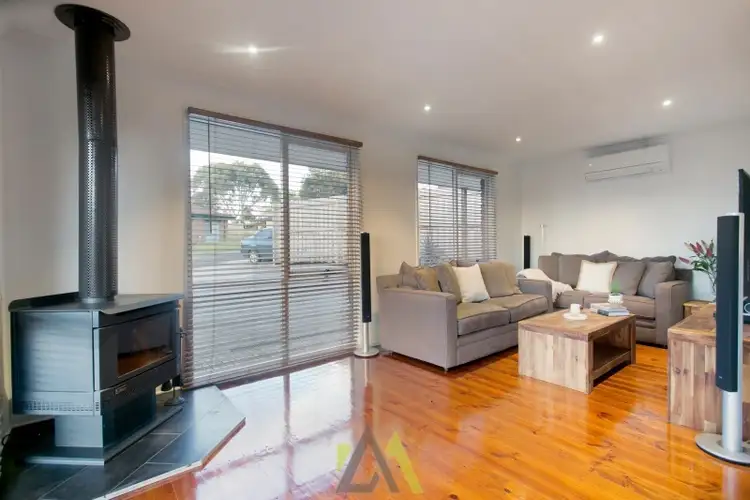 Sixth view of Homely house listing, 7 Bryson Court, Langwarrin VIC 3910