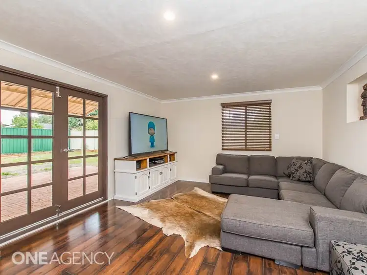Seventh view of Homely house listing, 2 Culford Court, Camillo WA 6111