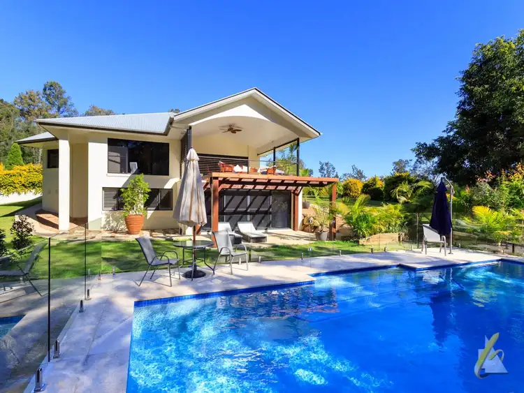 61 Airlie Road, Pullenvale QLD 4069