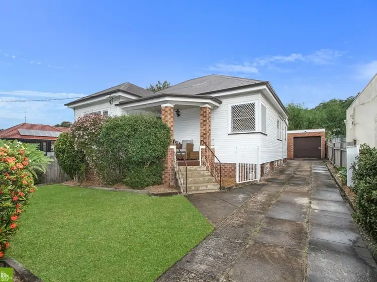 Main view of Homely house listing, 10 Gowan Brae Avenue, Mount Ousley NSW 2519