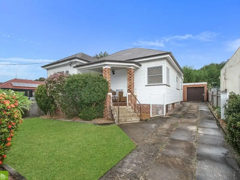 Main view of Homely house listing, 10 Gowan Brae Avenue, Mount Ousley NSW 2519