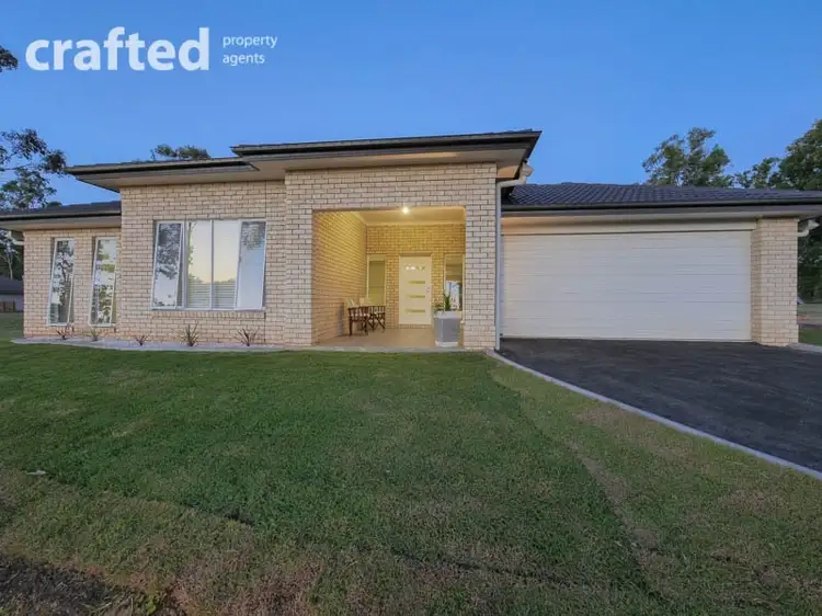 193 Spinebill Dr, Greenbank QLD 4124