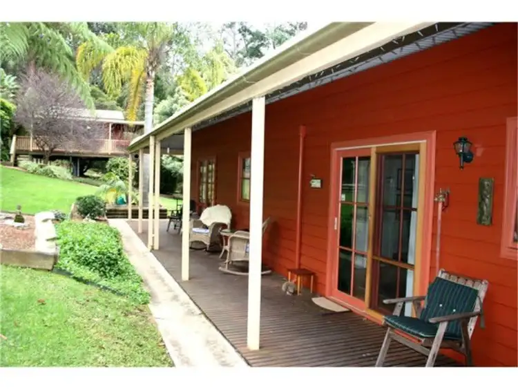 Second view of Homely house listing, 4 Figtree Close, Surf Beach NSW 2536