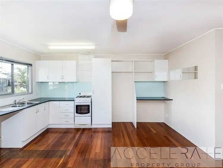 Fifth view of Homely apartment listing, 2/73 Henderson, Camp Hill QLD 4152